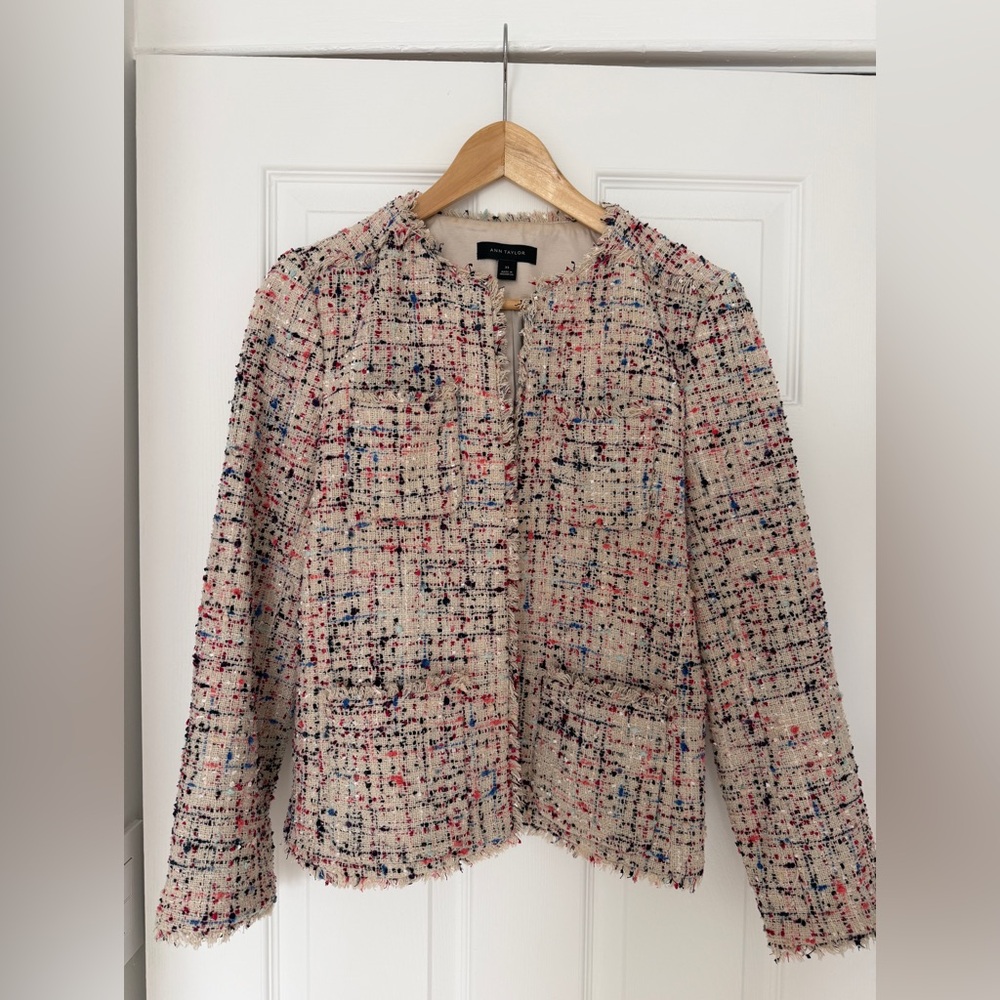 Ann Taylor Cream Tweed Fringe Collarless Blazer with Multicolor Speckle